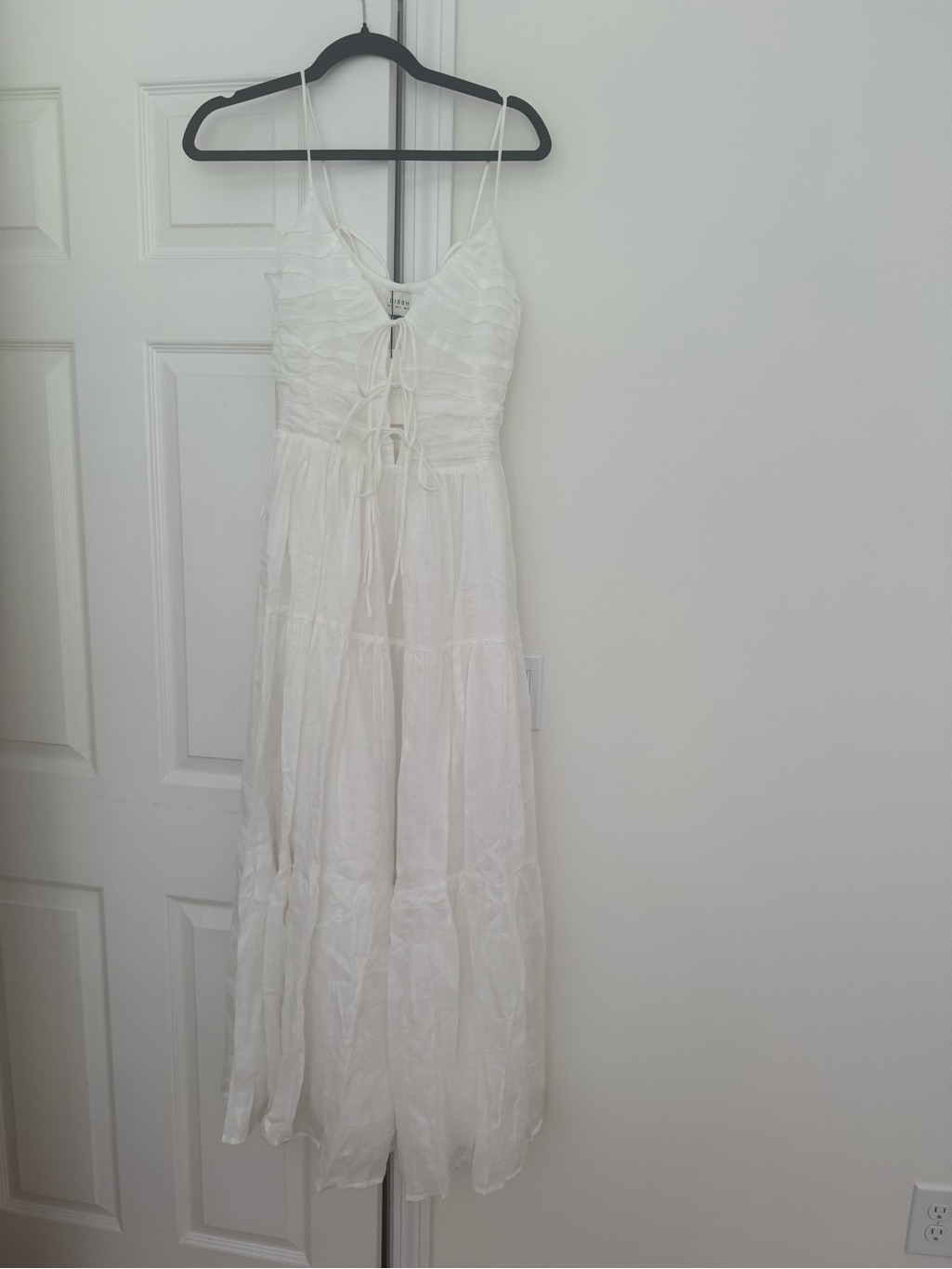 Dissh White Lace-Up Bodice Spaghetti-Strap Maxi Dress — image 5 of 7